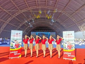 Vietjet marks dual major milestones at Vietnam’s biggest airport with new hangar topping-out and inaugural flight
